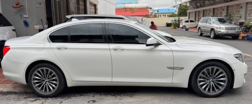 🔥BMW740I 011V6សាំង តួវែងថ្នាំសុីនមួយជុំ ម៉ាសុីនប្រអប់លេខអ៊ែម បេីកដំបូលក្នុងការ៉ុត