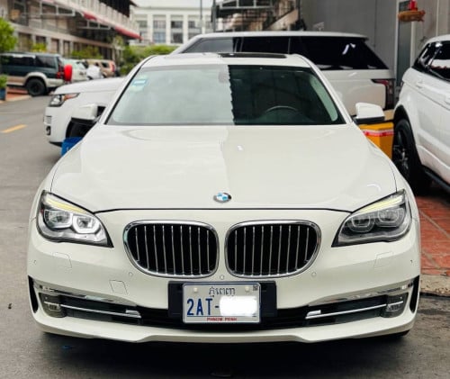 🔥BMW740I 011V6សាំង តួវែងថ្នាំសុីនមួយជុំ ម៉ាសុីនប្រអប់លេខអ៊ែម បេីកដំបូលក្នុងការ៉ុត