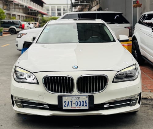 🚗ស្តុកថ្មី BMW 740i ឆ្នាំ2011 7 Series ✅. V6 សាំង តួវែង✅ឡានទឹក