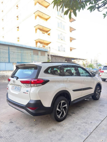 🚘 ធានាឡានថ្មីខ្លាំង TOYOTA RUSH 2020 TRD