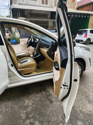 លក់VIOS ឆ្នាំ018.រំលោះសុទ្ធរឺប្តូរទ្បានបានគ្រប់សារីនឹងខេត្ត