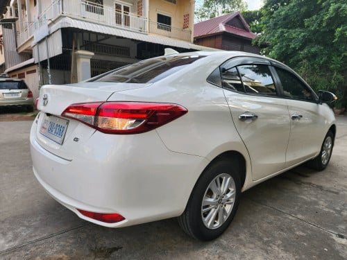 លក់​ VIOS ឆ្នាំ018  ម្ចាស់ទី១ មានរំលោះសុទ្ធរឺវ៉ៃដូរបានគ្រប់សារីគ្រប់ខេត្ត