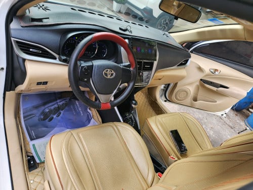 លក់​ VIOS ឆ្នាំ018  ម្ចាស់ទី១ មានរំលោះសុទ្ធរឺវ៉ៃដូរបានគ្រប់សារីគ្រប់ខេត្ត