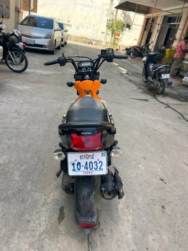 017 កាតគ្រីម្ចាស់ដើម