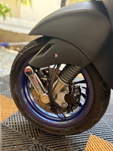 1000$ Vespa