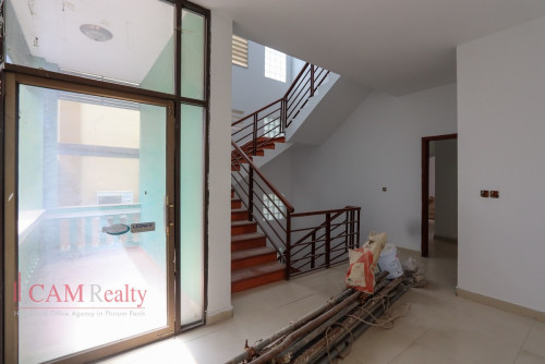 14 Bedrooms Commercial Building For Rent in Phnom Penh