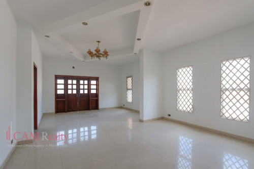 14 Bedrooms Commercial Building For Rent in Phnom Penh