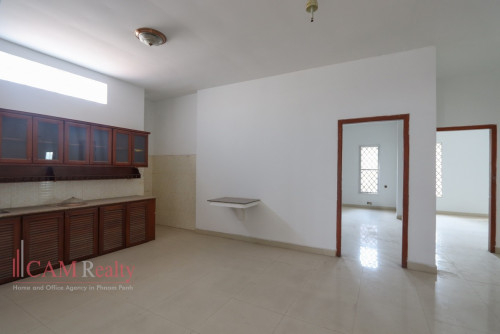 14 Bedrooms Commercial Building For Rent in Phnom Penh