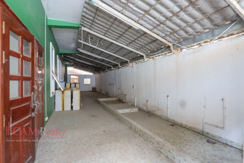 14 Bedrooms Commercial Building For Rent in Phnom Penh
