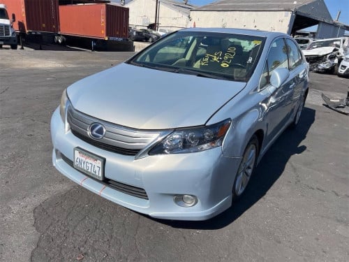 18700$ Lexus HS 250h 010 option premium (haft full)