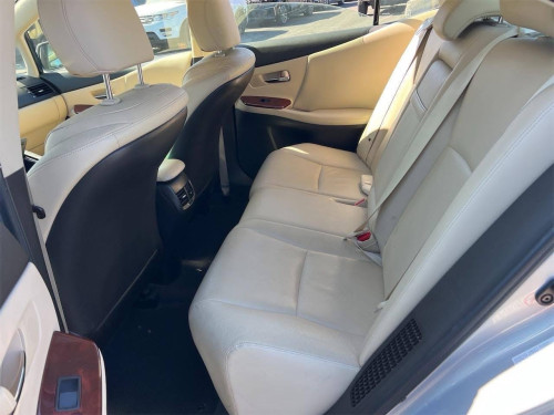 18700$ Lexus HS 250h 010 option premium (haft full)