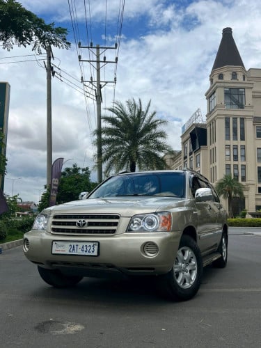 2001 បើកដំបូល ឡានសាណុំ 95% ម្ចាស់ដើមស្អាតណាស់គ្មានទាស់ត្រង់ណាឡើយ
