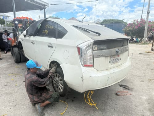 2012 option3 plugin ឡានកាលីអត់ច្រេះរៀបចំហើយ 18500$