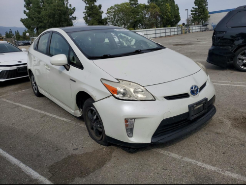 2014 toyota Prius option4 Deluxe sola
