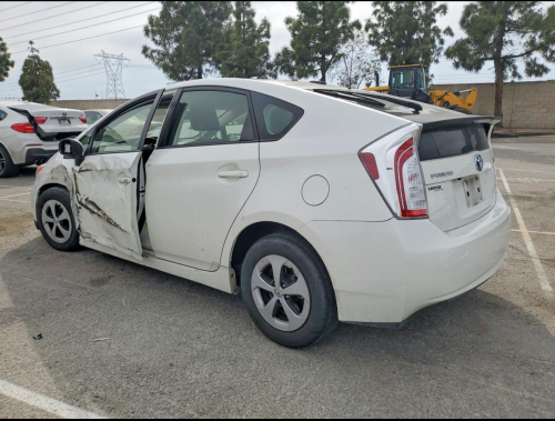 2014 toyota Prius option4 Deluxe sola