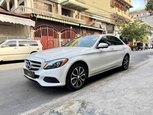 2015 Mercedes Benz C300 4Matic