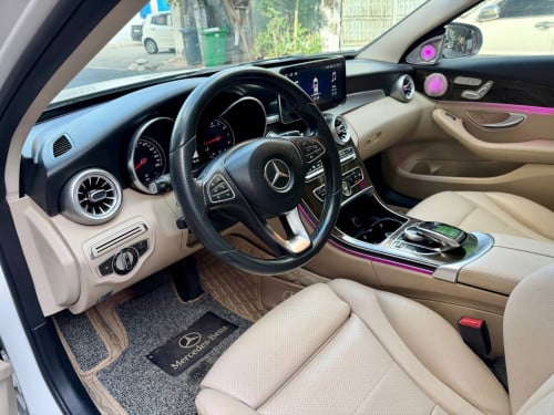 2015 Mercedes Benz C300 4Matic