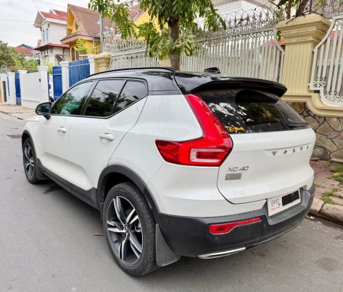 2020 Volvo XC40 R.design full ម្ចាស់ដើមទិញថ្មីខ្លាញ់គោ(70000$)