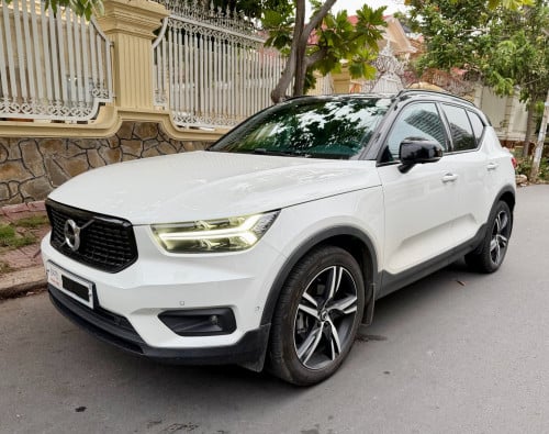 2020 Volvo XC40 R.design full ម្ចាស់ដើមទិញថ្មីខ្លាញ់គោ(70000$)