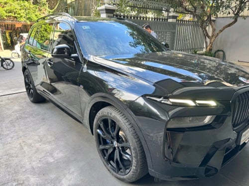 2023 l BMW X7 M-Sport Black l Original