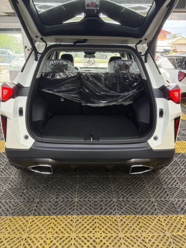 2026 GAC-GS3, dual power seats, power tailgate, with English system. Only $1XXXX