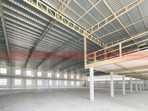 3680 Sqm Warehouse For Rent On A Sub-Road In Kamboul, Near Street 42