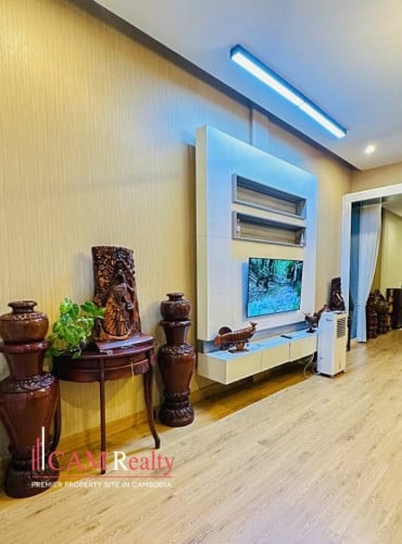 4 Bedrooms Shophouse For Rent In Borey Peng Huoth Boueng Snor