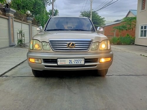 470ឆ្នាំ2000ម្ចាសដេីមលក់ដូសារី11000$ចរចារ