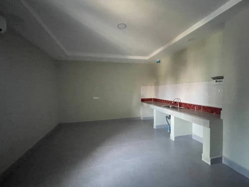70 Bedroom Building for Rent in Toung Tom Poung