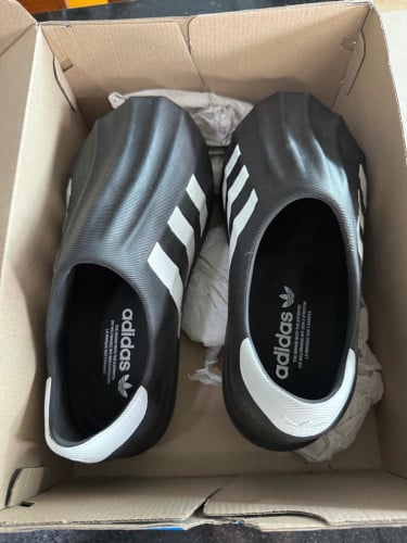 Adidas  original size 41 adifom superstar 98%