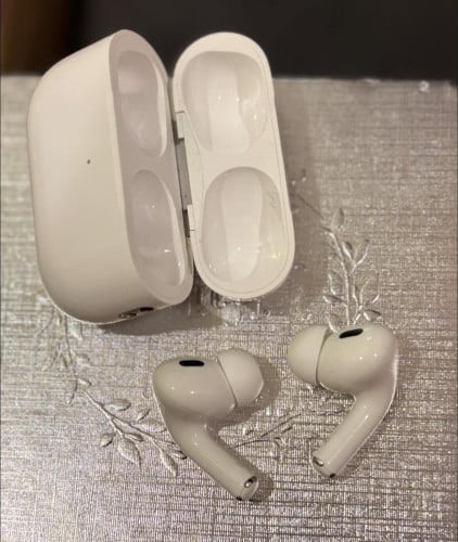 Airpod pro 2nd gen with magsafe charge usbC