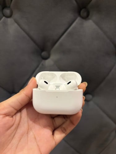 Airpod pro 2nd gen with magsafe charge usbC