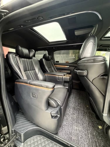 Alphard 2017 ឆ្វេងសុីន រ៉ុស្សុី