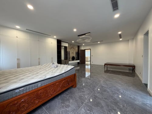 Apartment Building for Rent at Phsar Daeum Thkov