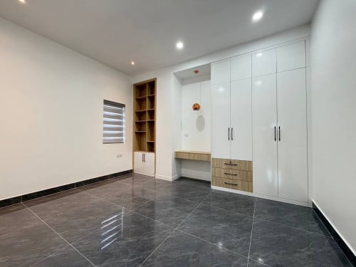 Apartment Building for Sale in Phsar Daeum Thkov Area