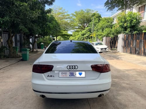 AUDI A8L តួវែង2013 V6សាំង ដំបូលបើក 2តង់ កៅអីម៉ាស្សា Full option VIP
