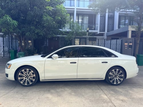 AUDI A8L តួវែង2013 V6សាំង ដំបូលបើក 2តង់ កៅអីម៉ាស្សា Full option VIP