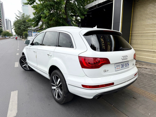 Audi Q7 011 ម៉ាស៊ូត នៅថ្មីខ្លាំងសុំណុំសុីន ក្នុងលឿង✅