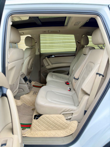 Audi Q7 011 ម៉ាស៊ូត នៅថ្មីខ្លាំងសុំណុំសុីន ក្នុងលឿង✅