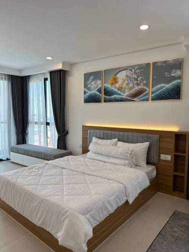 Big Studio room for sell full furniture