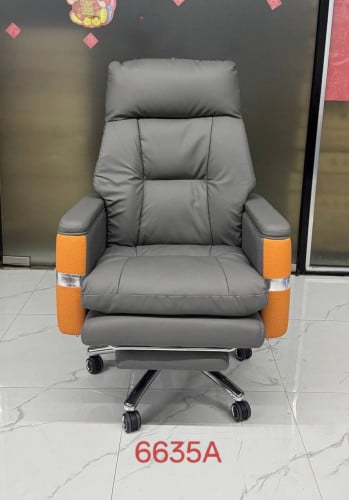 Boss premium chair