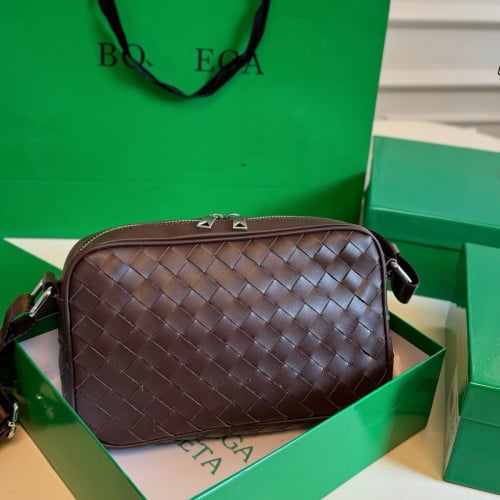 BV Men And Women Cross body bags