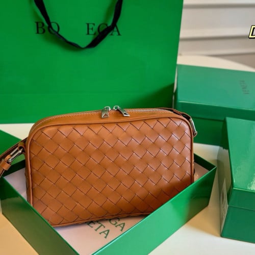 BV Men And Women Cross body bags