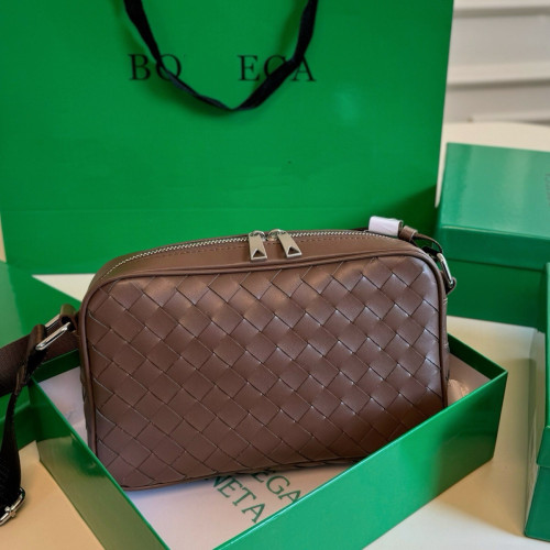 BV Men And Women Cross body bags