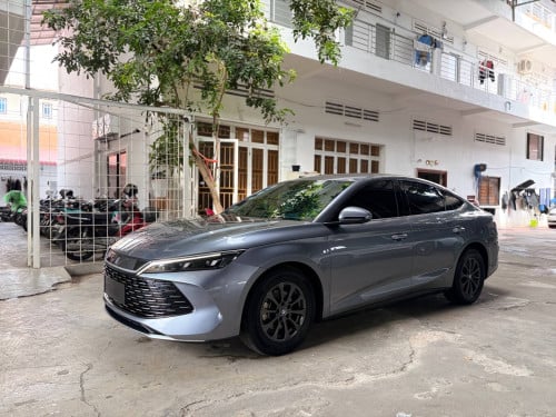 BYD QIN L
