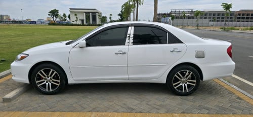 Camry 2002 2AM លក់10800$ចរចា