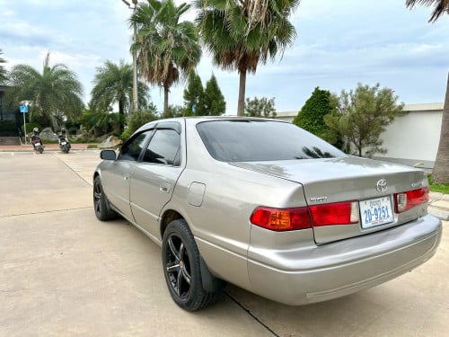 Camry ឆ្លាម ឆ្នាំ98 ABS ពណ៍ឆ្លូញ ឡានស្អាតយកទៅប្រើមិខកបំណង ម្ចាស់ផ្លាល់លក់