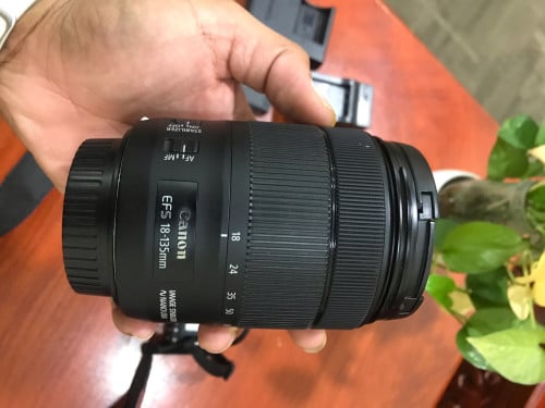 Canon 77D Full Set  នៅស្អាត ត្រូវការលុយបន្ទាន់