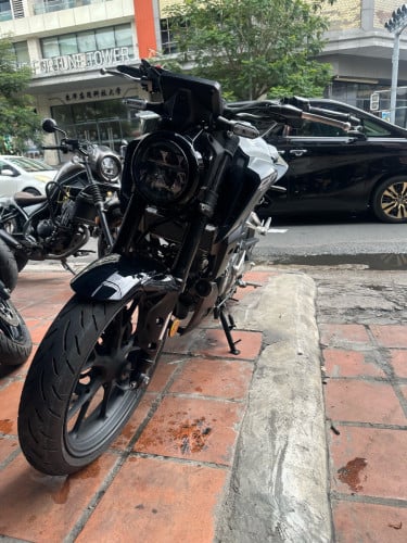 CB125