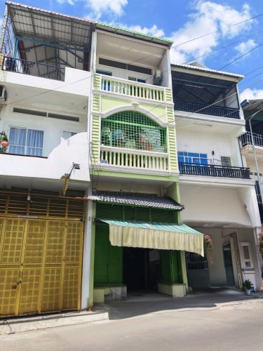 Code #SH026🏠 ផ្ទះអាជីវកម្ម  1ល្វែង ✅ តម្លៃលក់ត្រឹមតែ៖ $150,000 (ចរចា)🔹ទំហំផ្ទះ៖ 4m x 10m  = 40m²